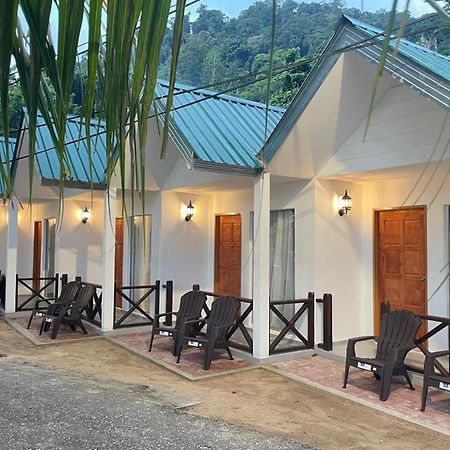 Hotel Dumba Bay Tioman à Kampung Genting Extérieur photo